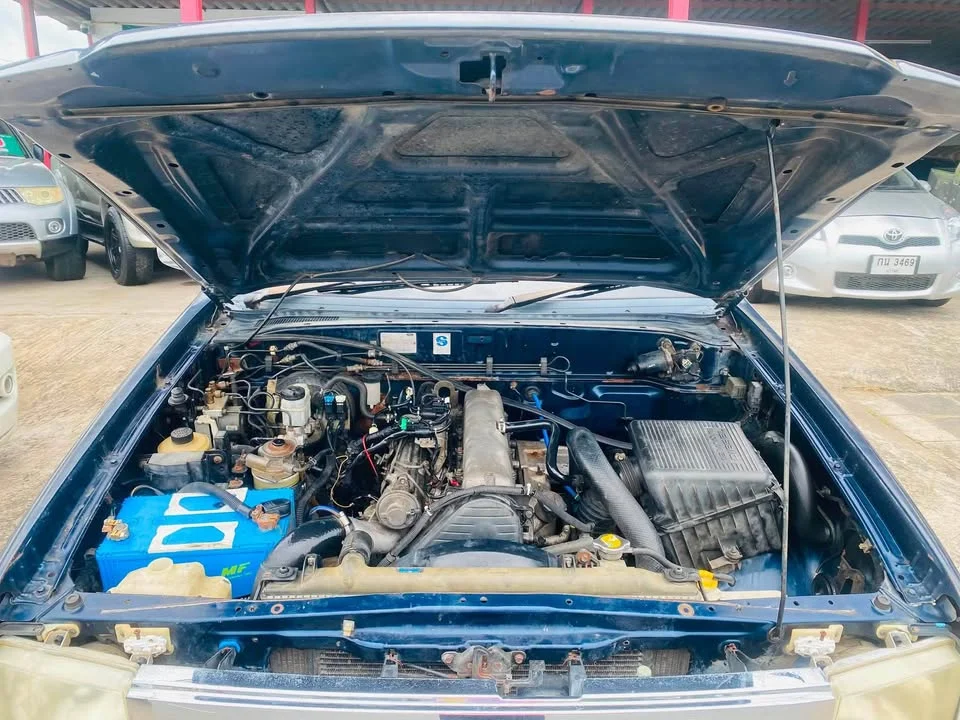 2003 Mazda 2500 Fighter V 2