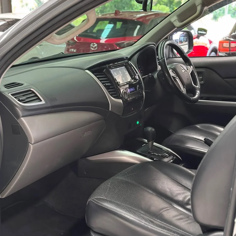 2016 Mitsubishi Triton V 3