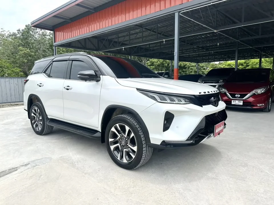2024 Toyota Fortuner II 2
