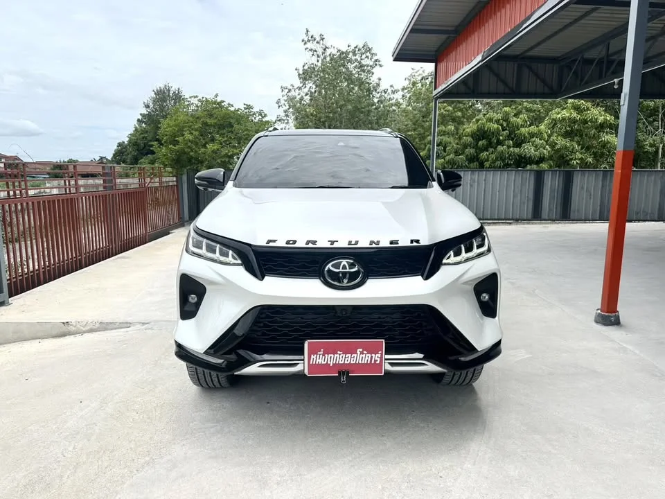 2024 Toyota Fortuner II 3
