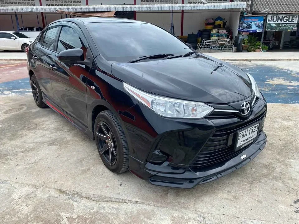 2021 Toyota Yaris ATIV III 3