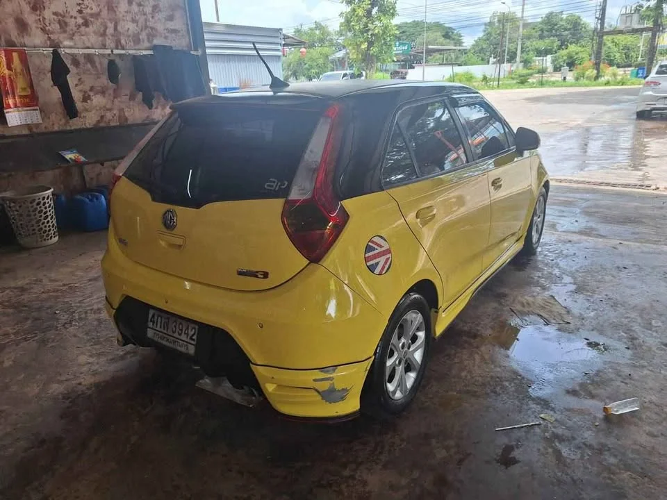 2015 MG 3 II 3