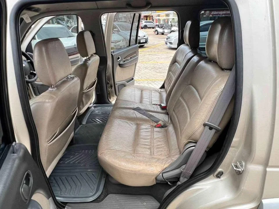 2004 Ford Everest I 2
