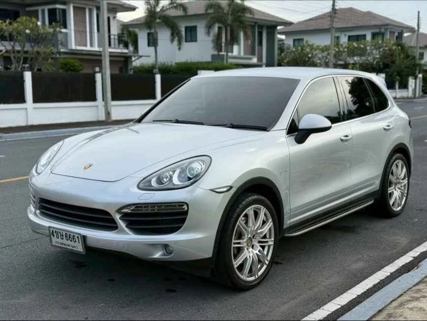 2014 Porsche Cayenne II 2