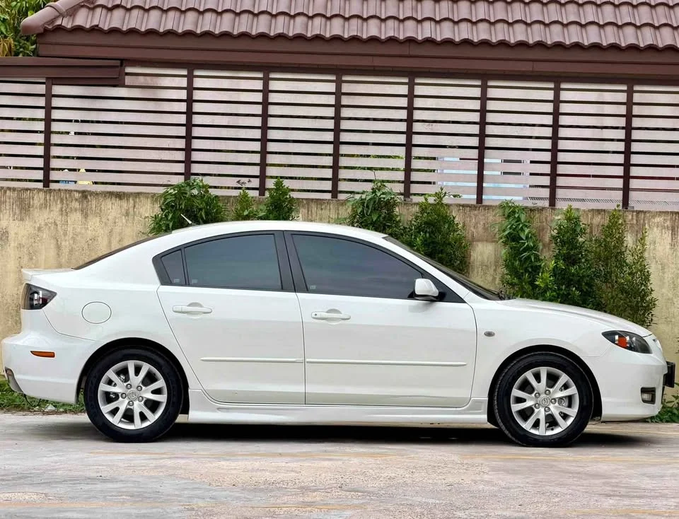 2011 Mazda 3 I 3
