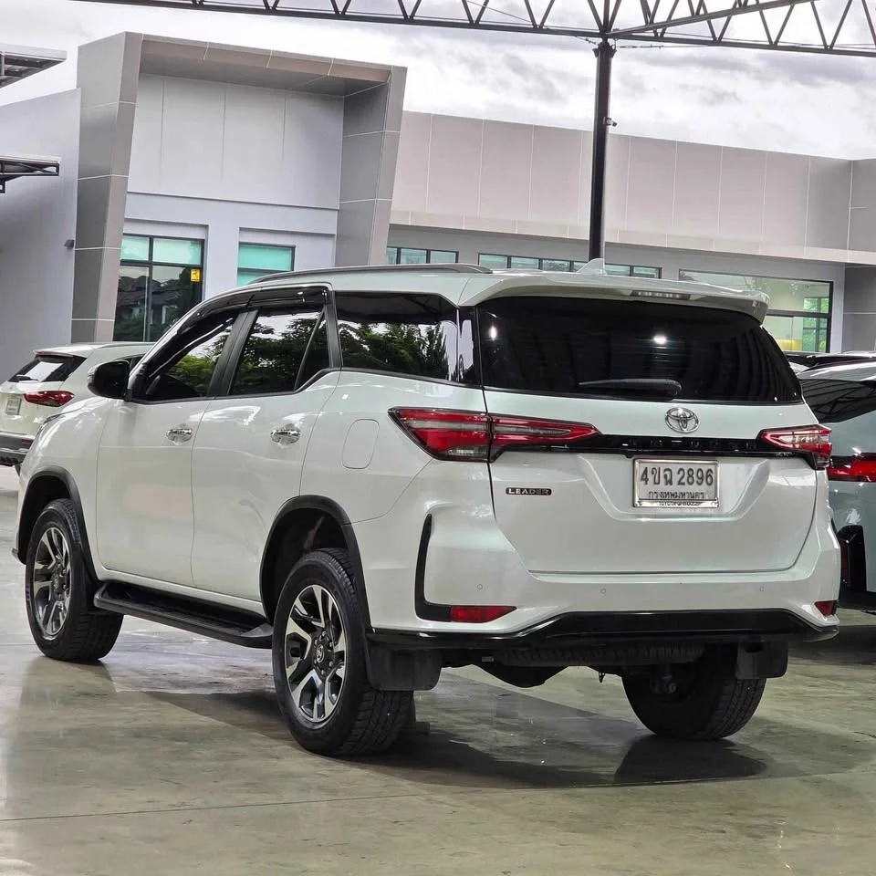 2023 Toyota Fortuner II 3