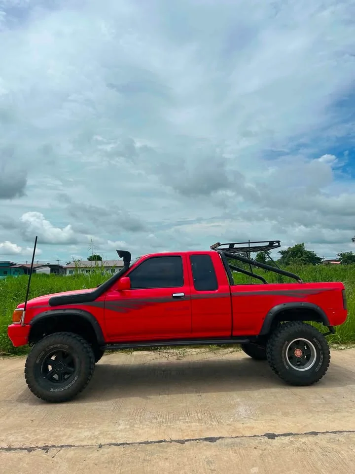 1996 Toyota Hilux Mighty-X V 2