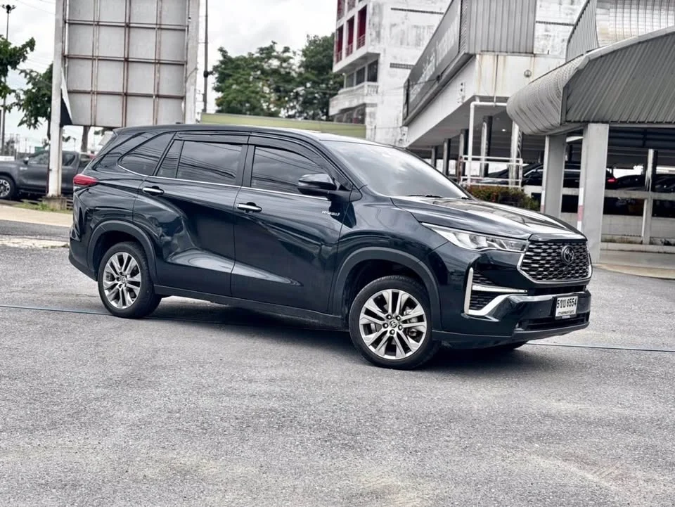 2024 Toyota Innova III 2
