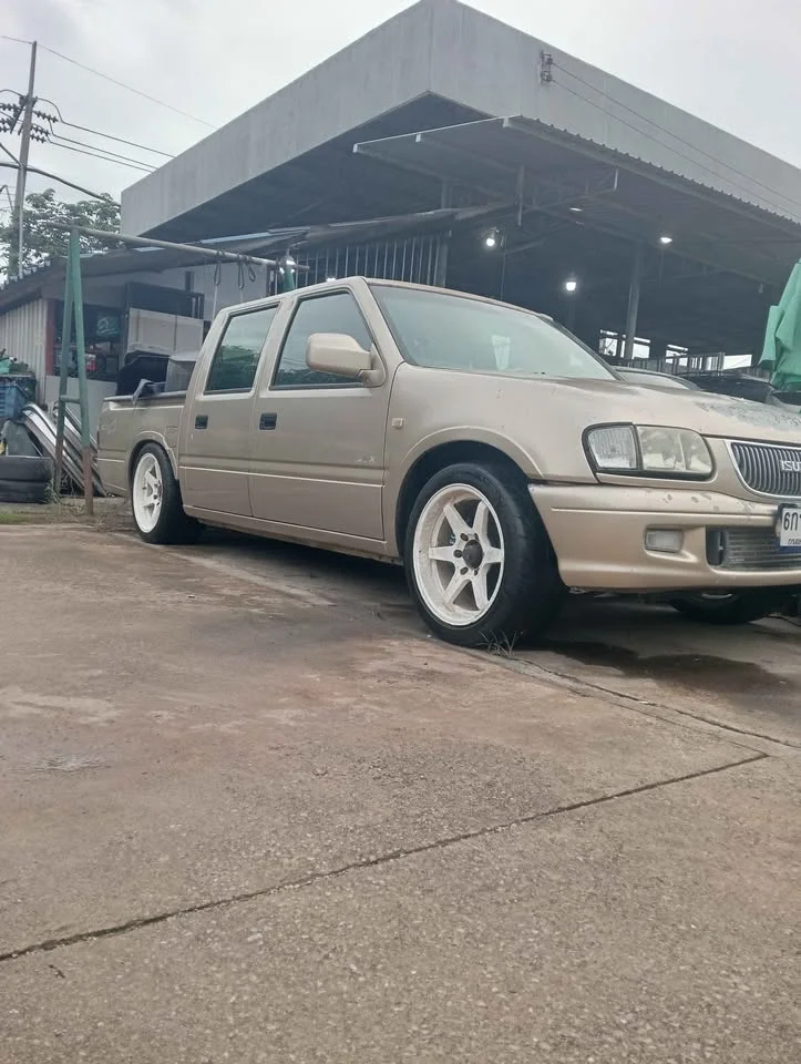 2001 Isuzu Faster Dragon Eyes III 3