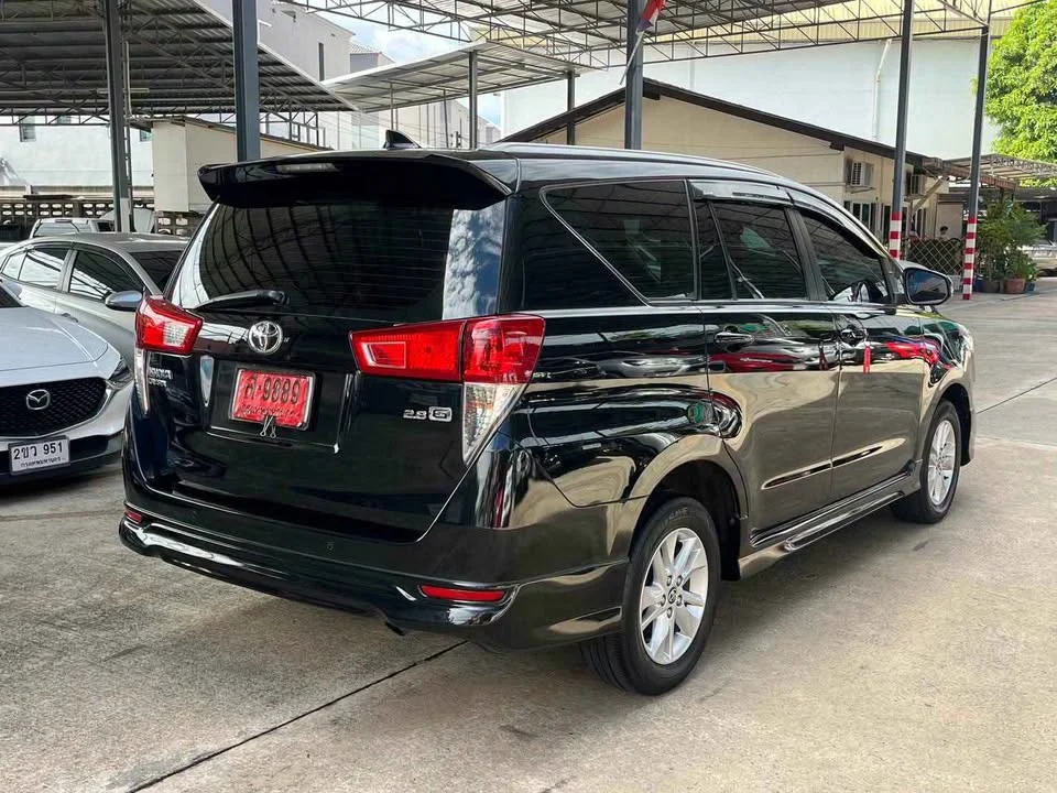 2018 Toyota Innova II 3