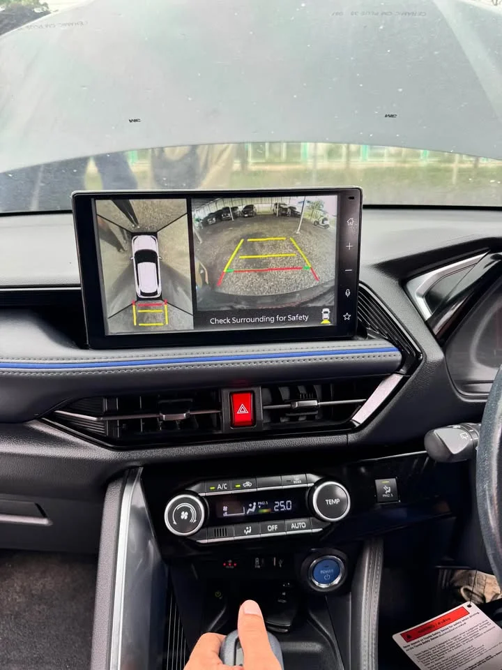 2025 Toyota Yaris Cross AC200 3