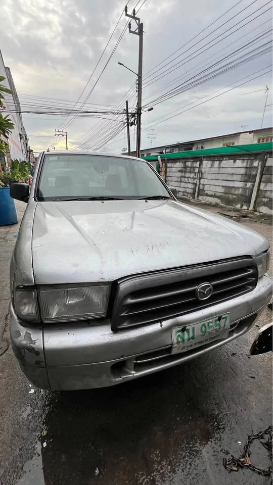2001 Mazda 2500 Fighter V 2