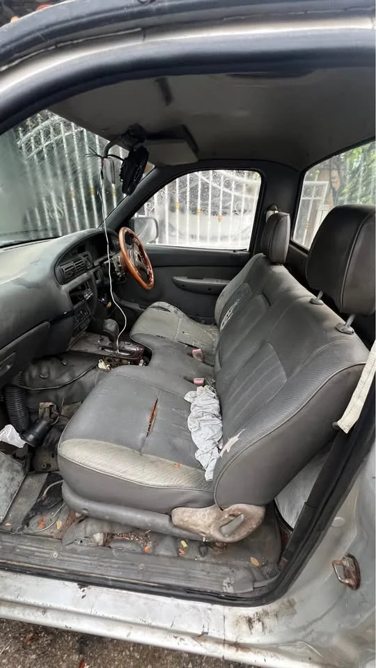 2001 Mazda 2500 Fighter V 3