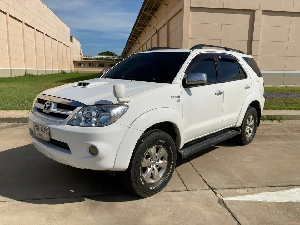 2007 Toyota Fortuner I 3