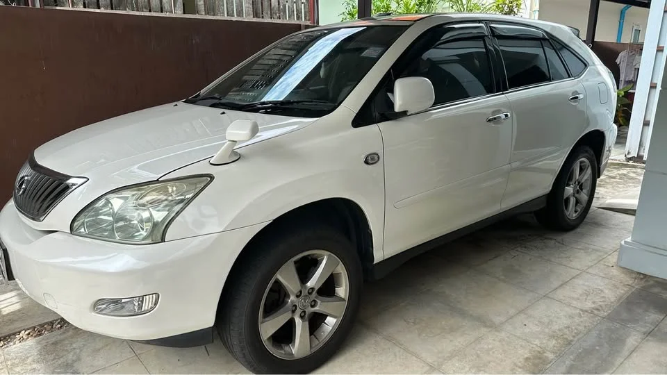 2007 Toyota Harrier II 3
