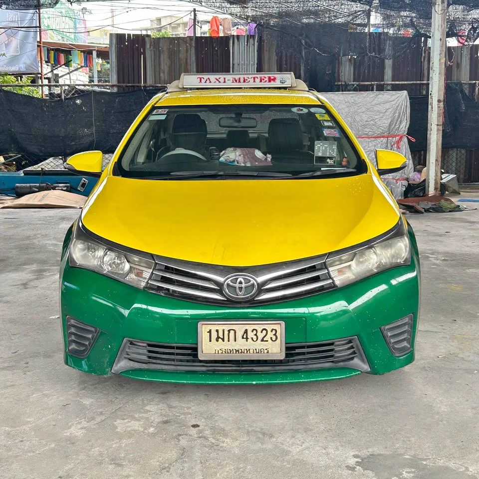 2015 Toyota Corolla Altis XI (E170) 3