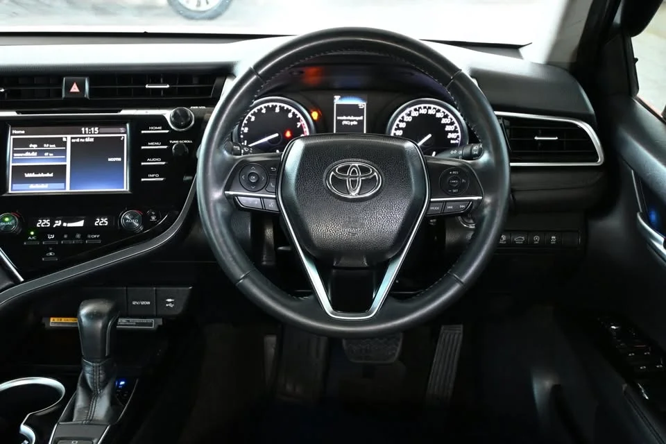 2021 Toyota Camry VIII (XV70) 3