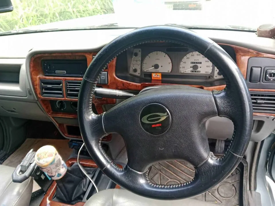 2002 Isuzu Faster Dragon Eyes III 3