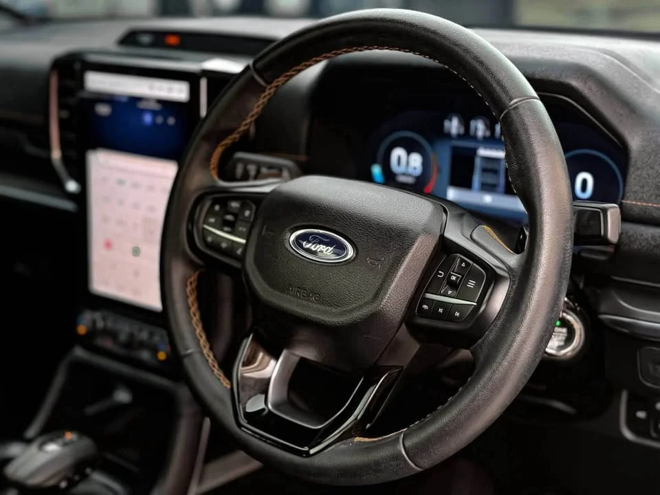 2023 Ford Everest III 3