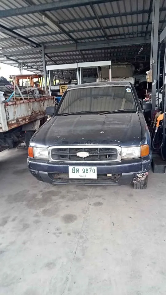 2001 Mazda 2500 Fighter V 3