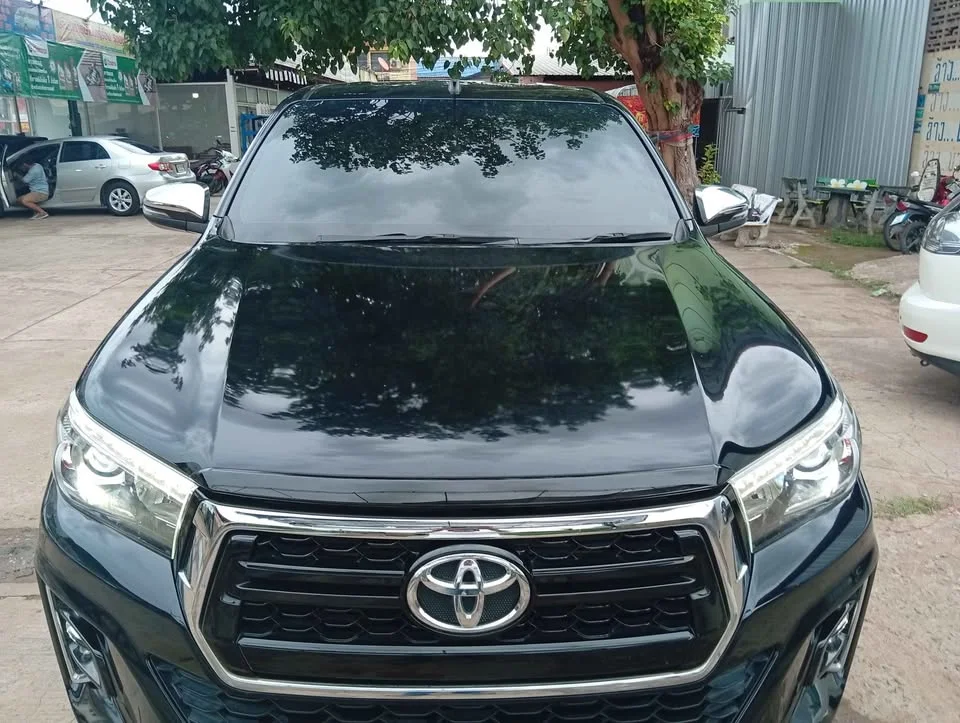 2018 Toyota Hilux VIII 2