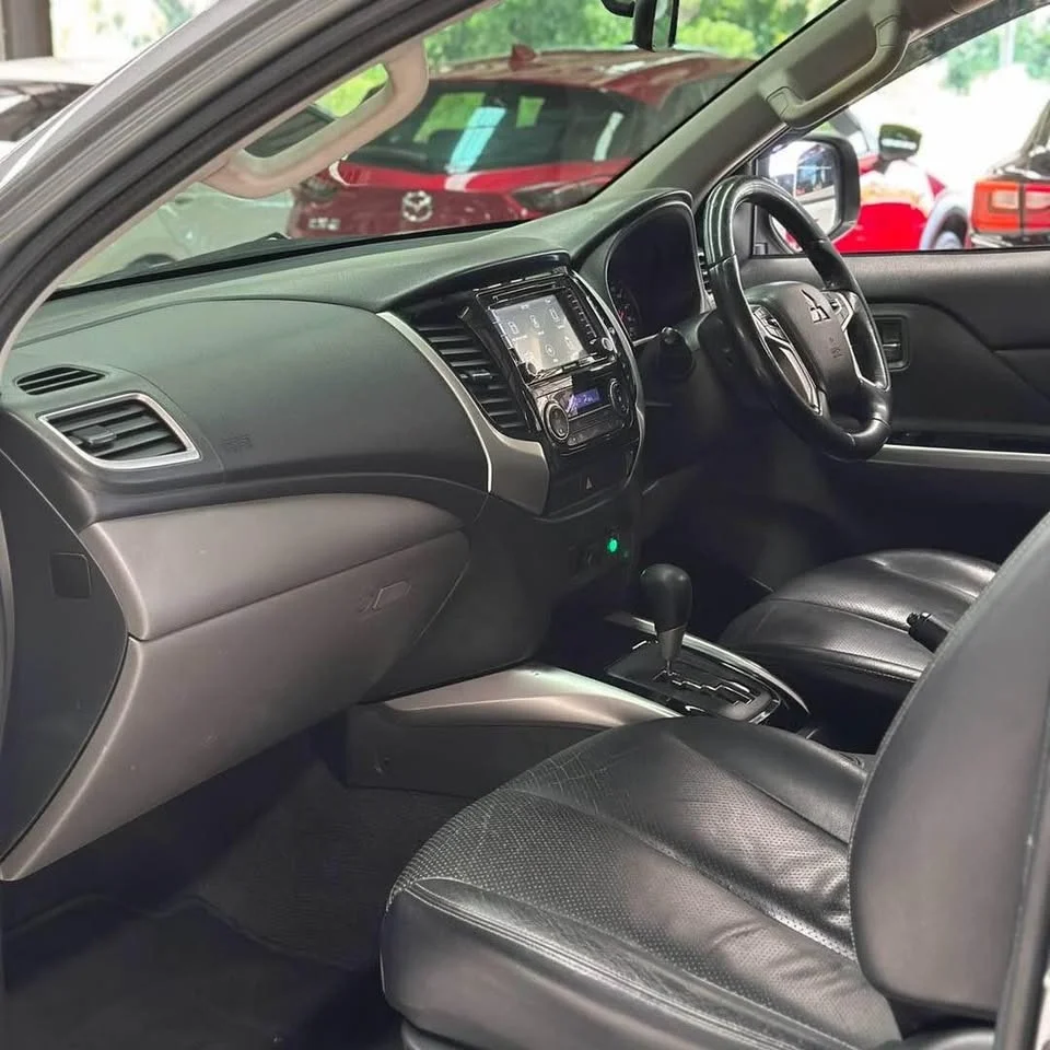 2016 Mitsubishi Triton V 3