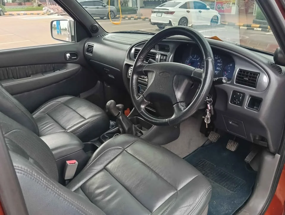 2003 Mazda 2500 Fighter V 3
