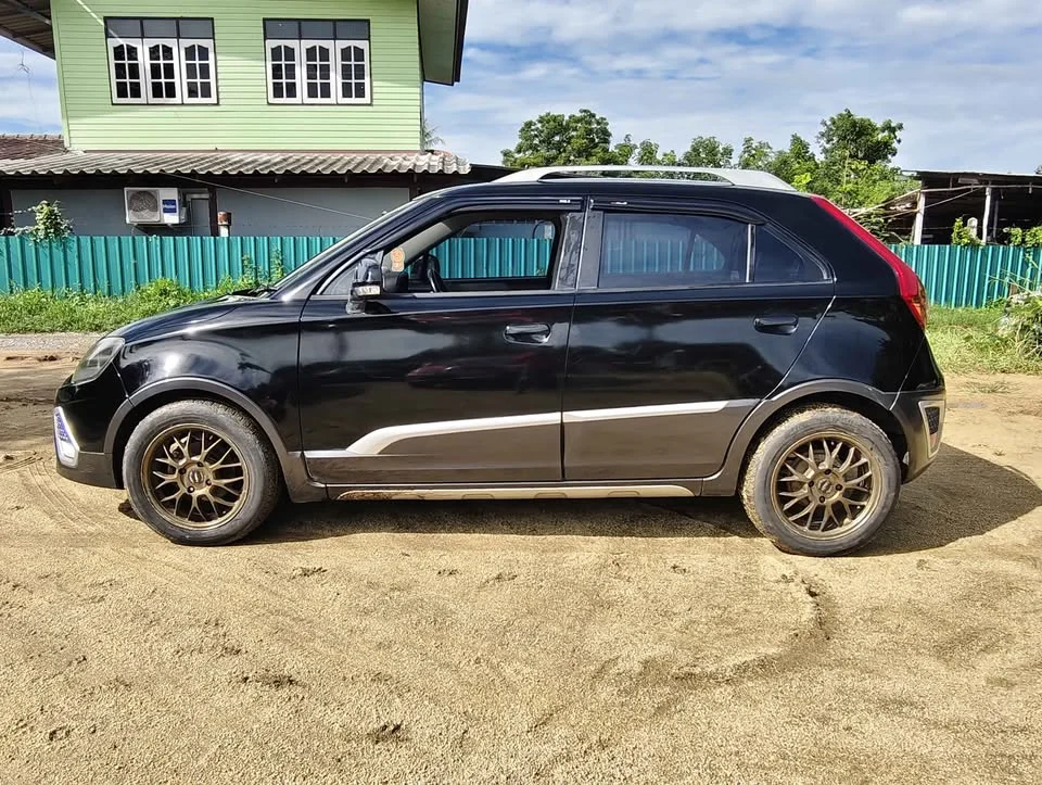 2016 MG 3 II 3