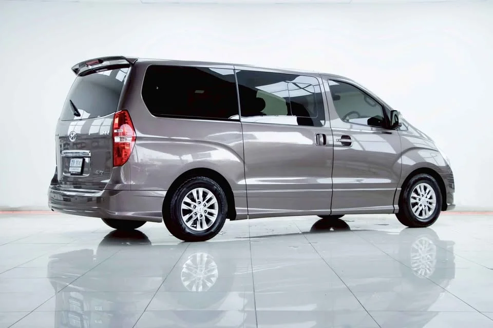 2015 Hyundai H-1 II 3