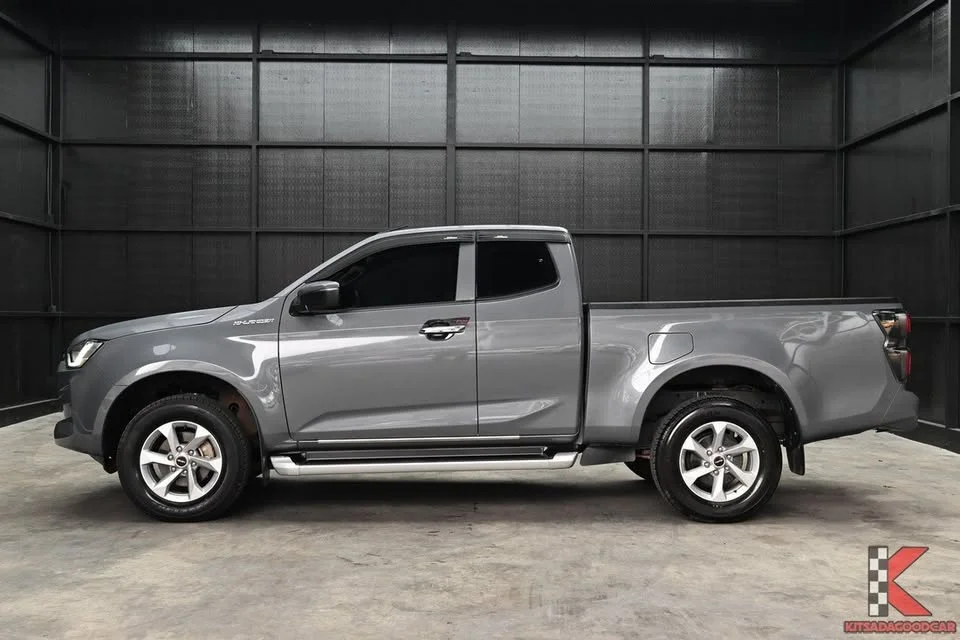 2023 Isuzu D-Max III (RG) 3