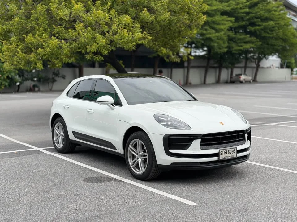 2022 Porsche Macan I 3