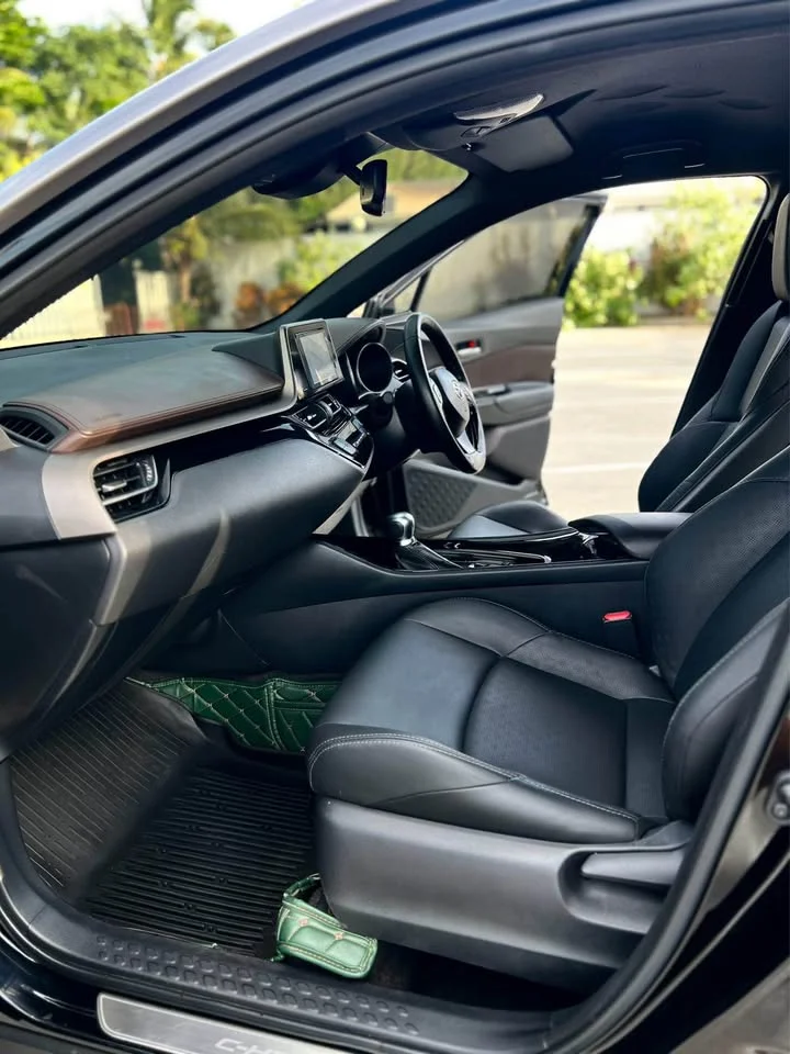 2023 Toyota C-HR I 3