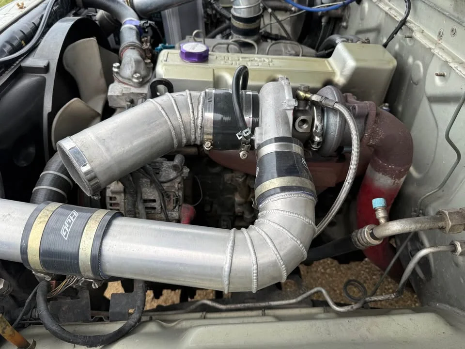 2000 Nissan Frontier I 3