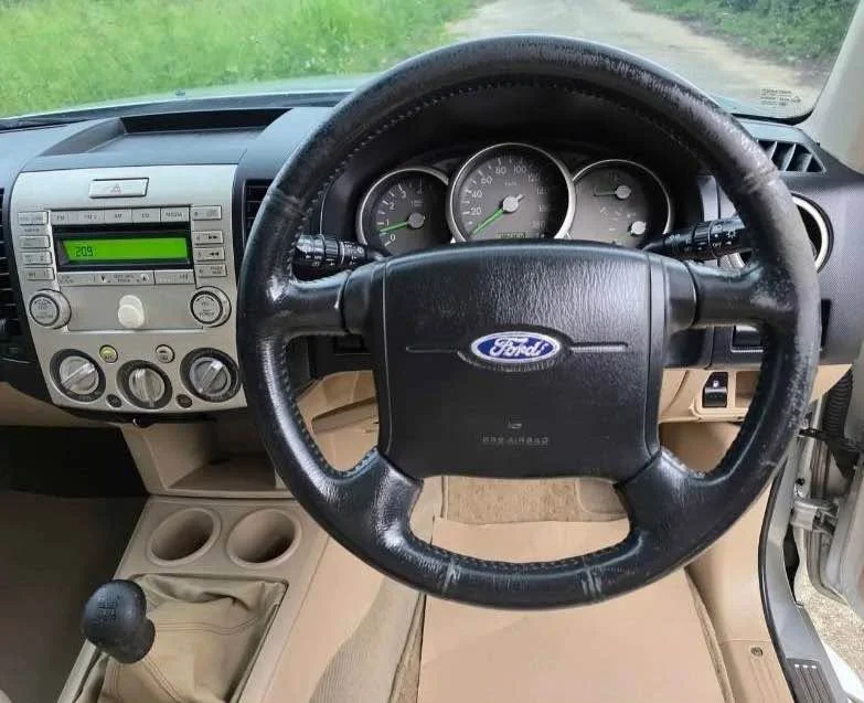 2008 Ford Everest I 3