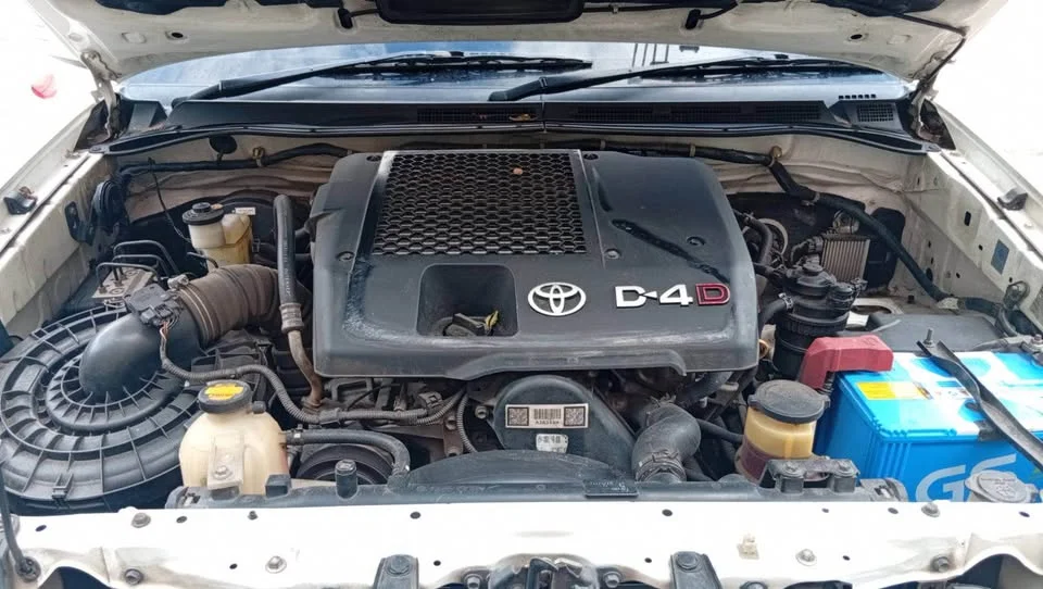 2013 Toyota Hilux VII 3