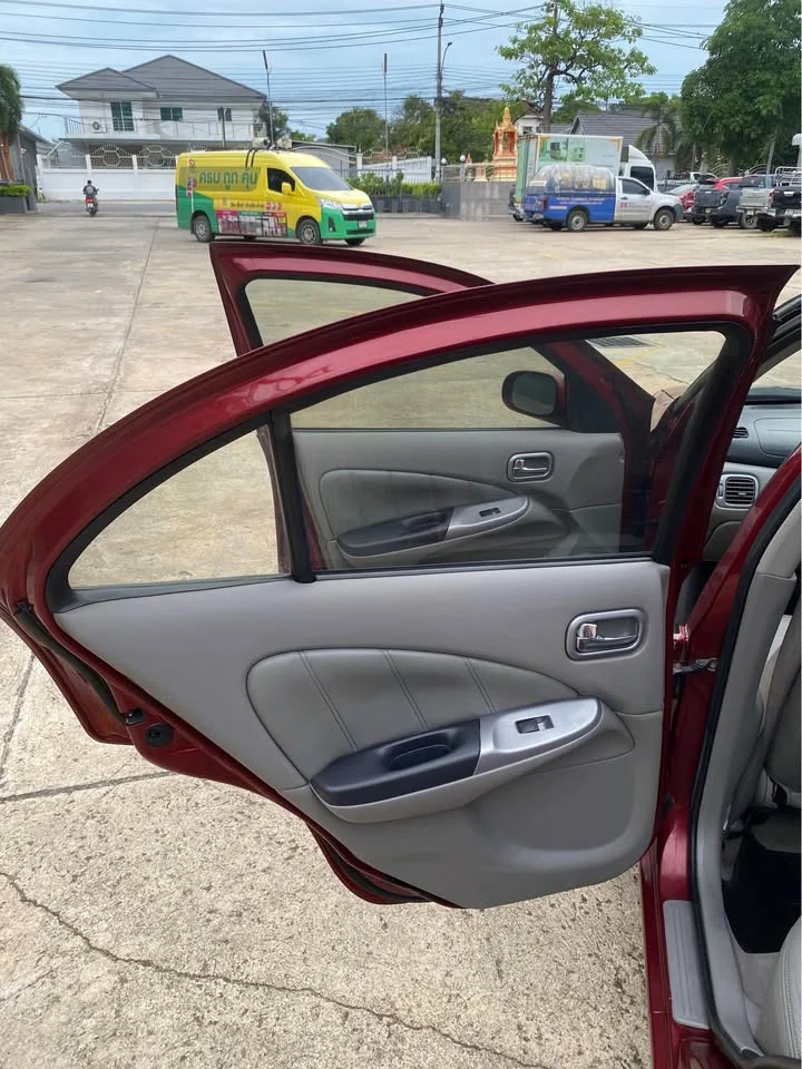 2002 Nissan Sunny N16 3