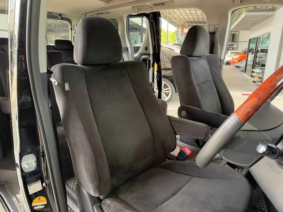 2011 Toyota Alphard, Vellfire II (AH20) 3