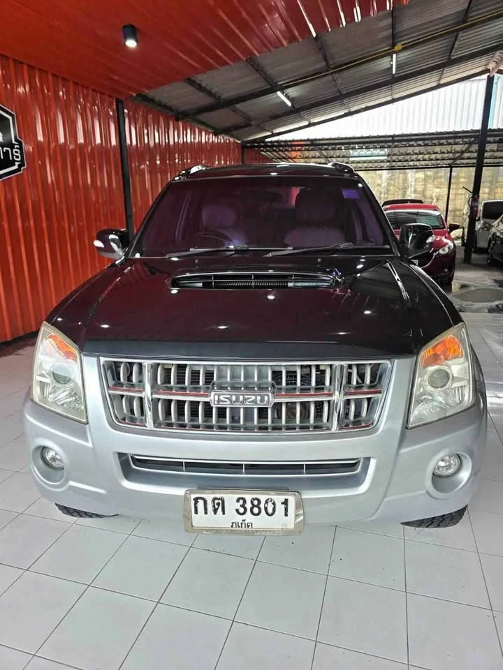 2006 Isuzu MU-7 3
