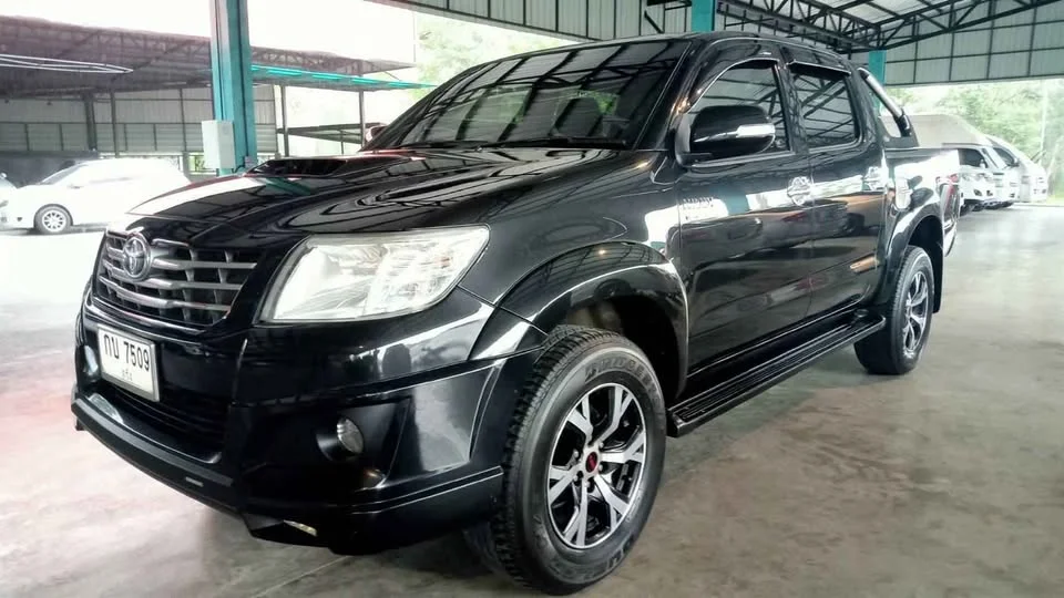 2013 Toyota Hilux VII 3