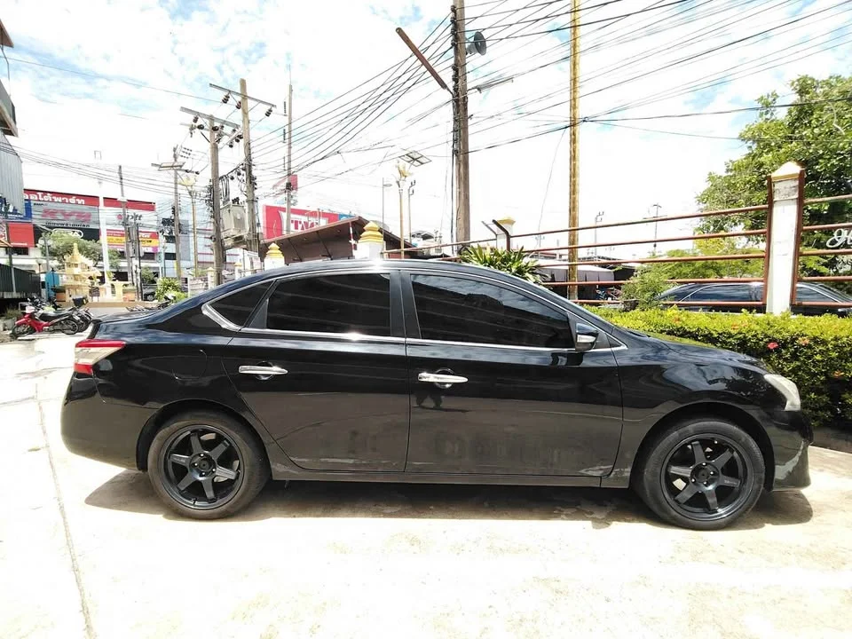 2013 Nissan Sylphy III (B17) 3