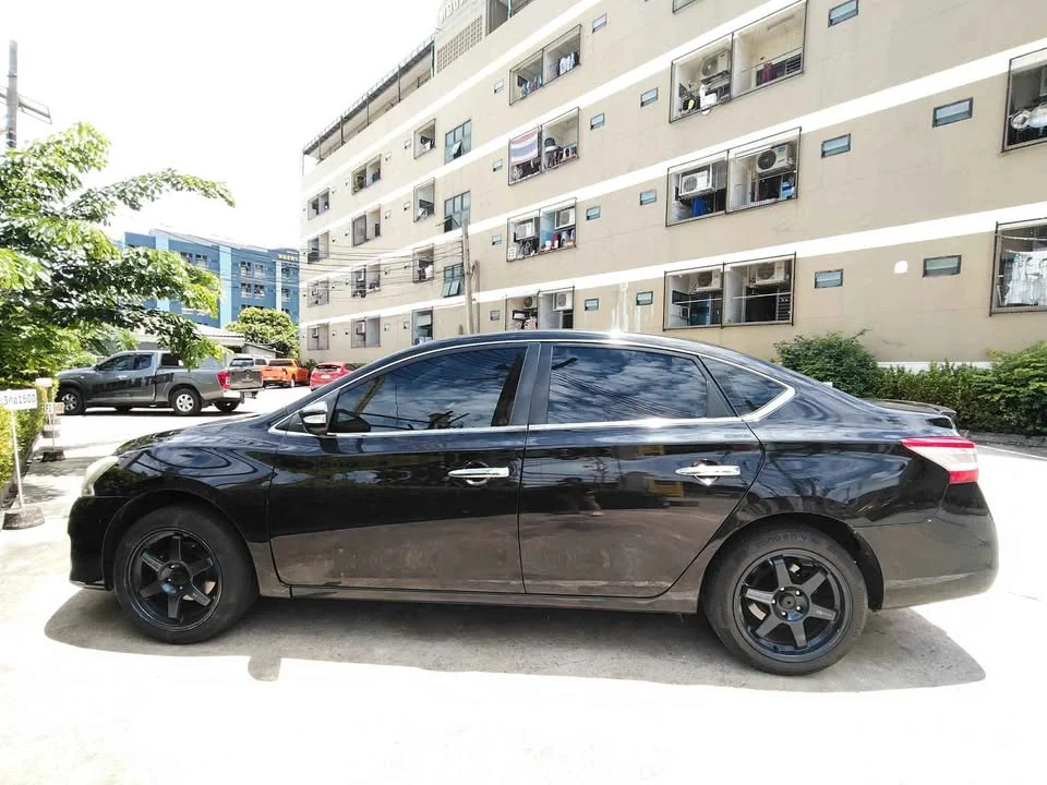 2013 Nissan Sylphy III (B17) 2