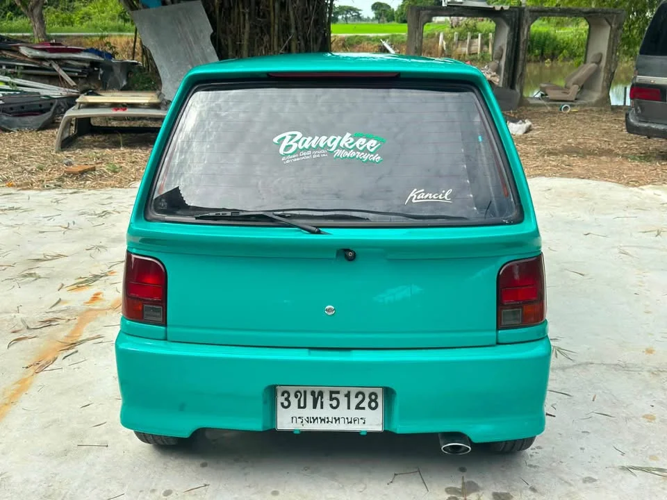 2002 Daihatsu Mira L200 3