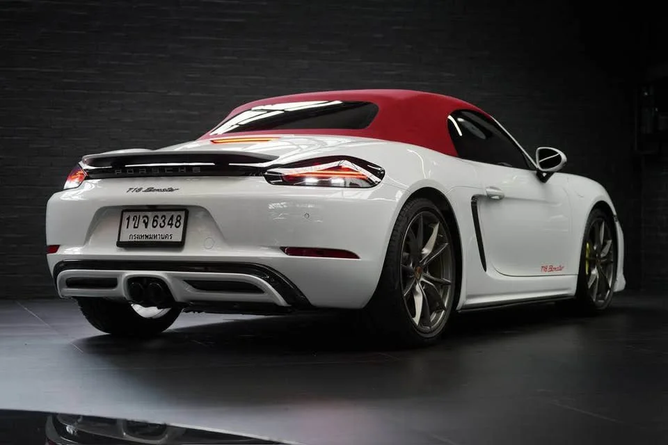 2018 Porsche 718 Boxster and Cayman IV 2
