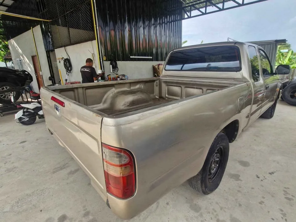 2002 Toyota Hilux Tiger VI 3