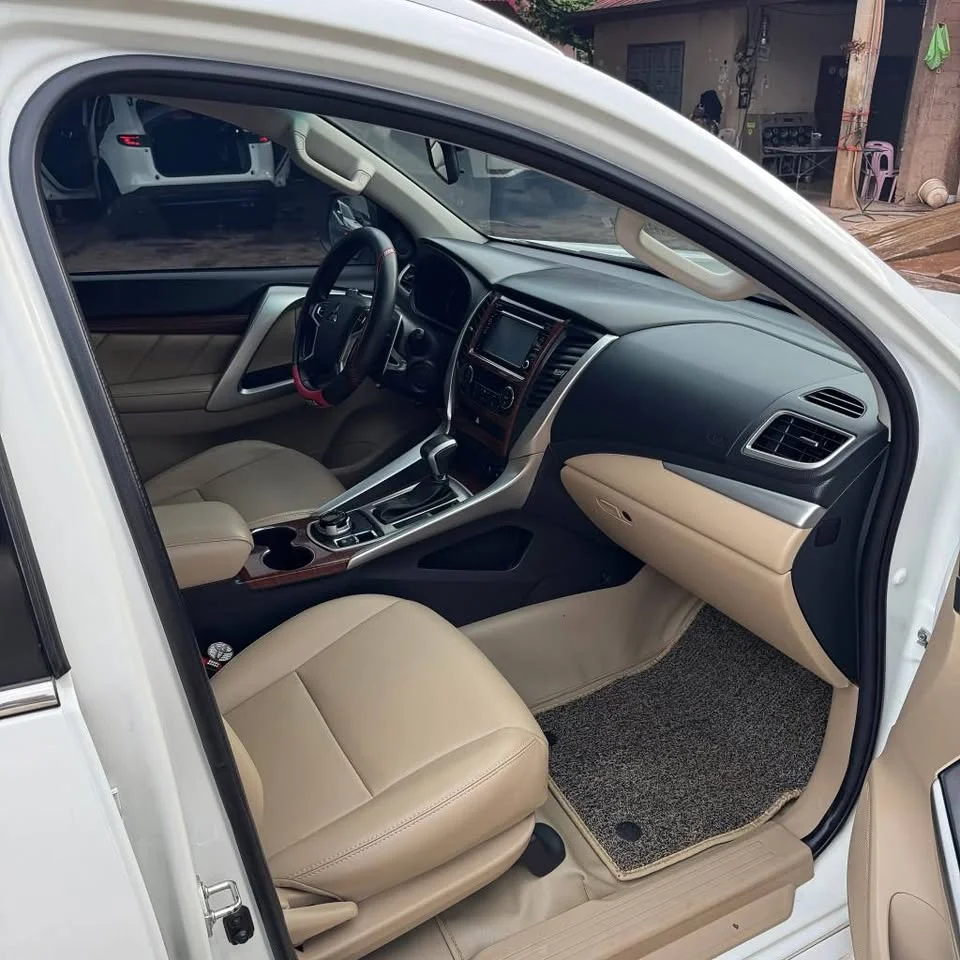 2017 Mitsubishi Pajero Sport III 2