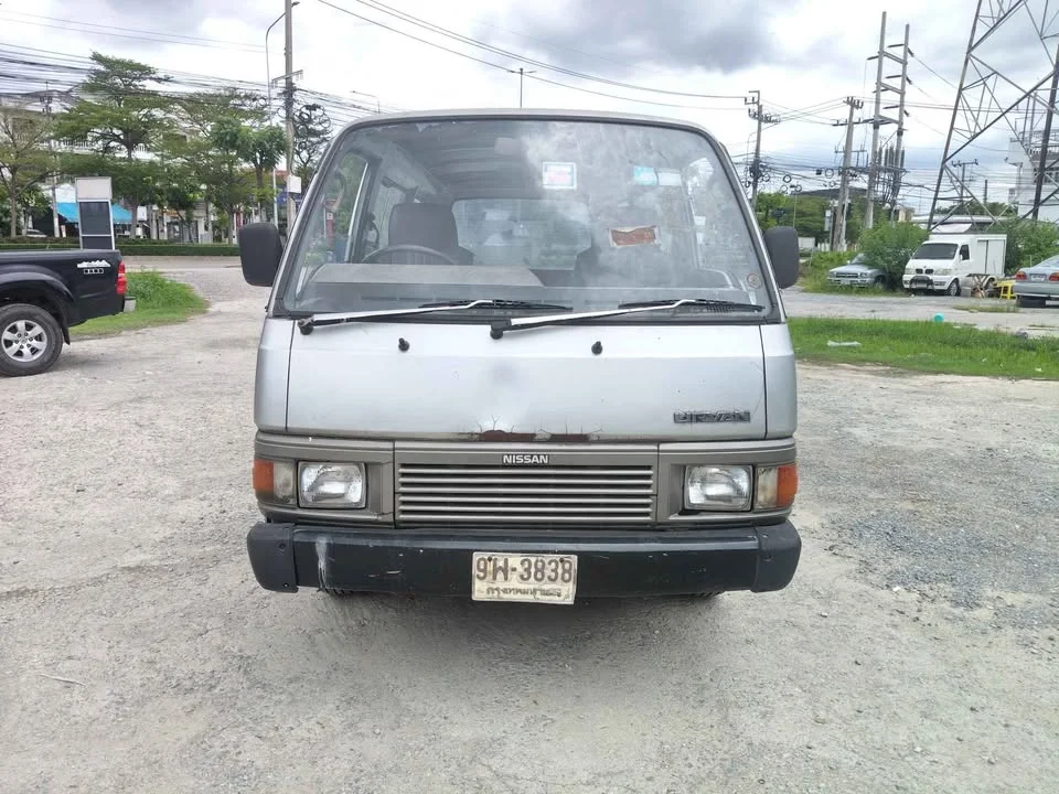 1998 Nissan Urvan IV (E24) 2
