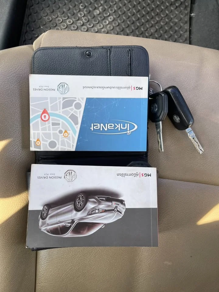 2016 MG 5 I  3