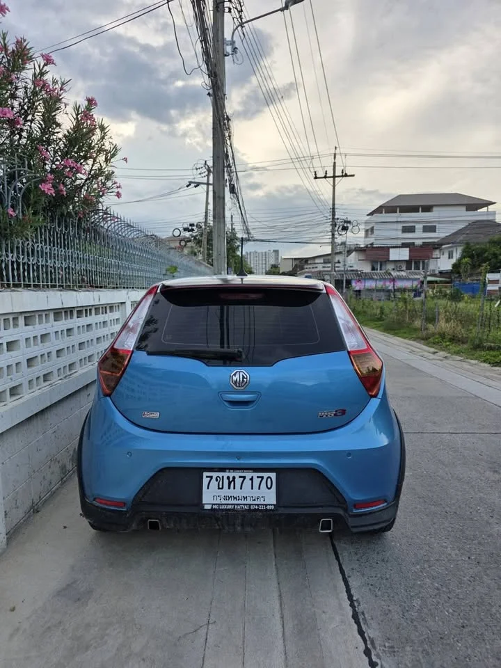 2016 MG 3 II 3