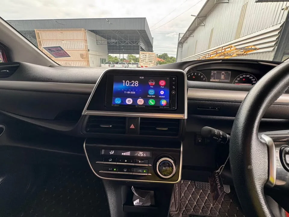 2016 Toyota Sienta II 2