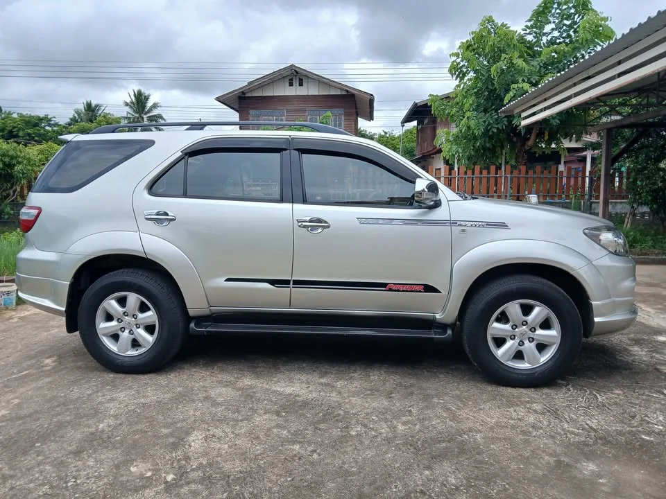 2008 Toyota Fortuner I 2